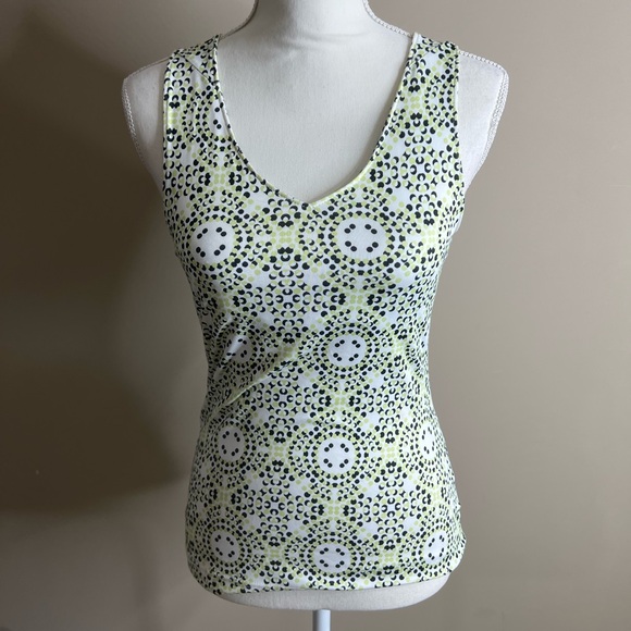 Columbia size small tank top built in shelf bra - Picture 2 of 10